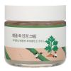 Изображение Лёгкий успокаивающий крем с полынью Round Lab Mugwort Calming Cream, 80 мл